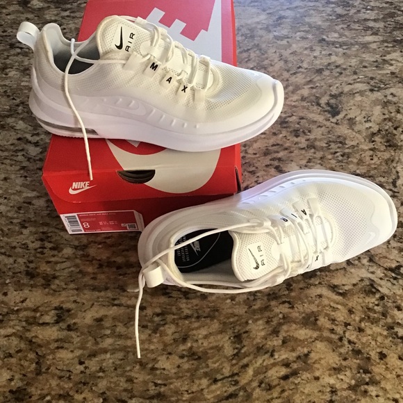 Nike Shoes - Air max axis white/black